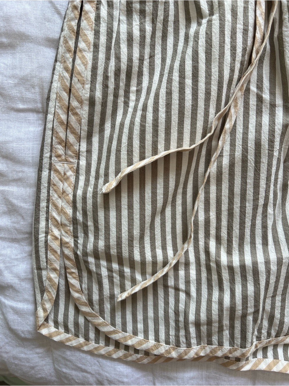 NWT Madewell Crinkle Cotton Dolphin Hem Shorts - Picture 6 of 6
